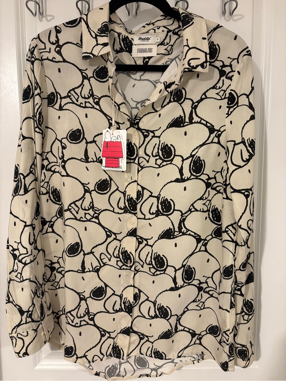 Brava Fabrics PEANUTS B&W BLOUSE - Picture 4 of 7